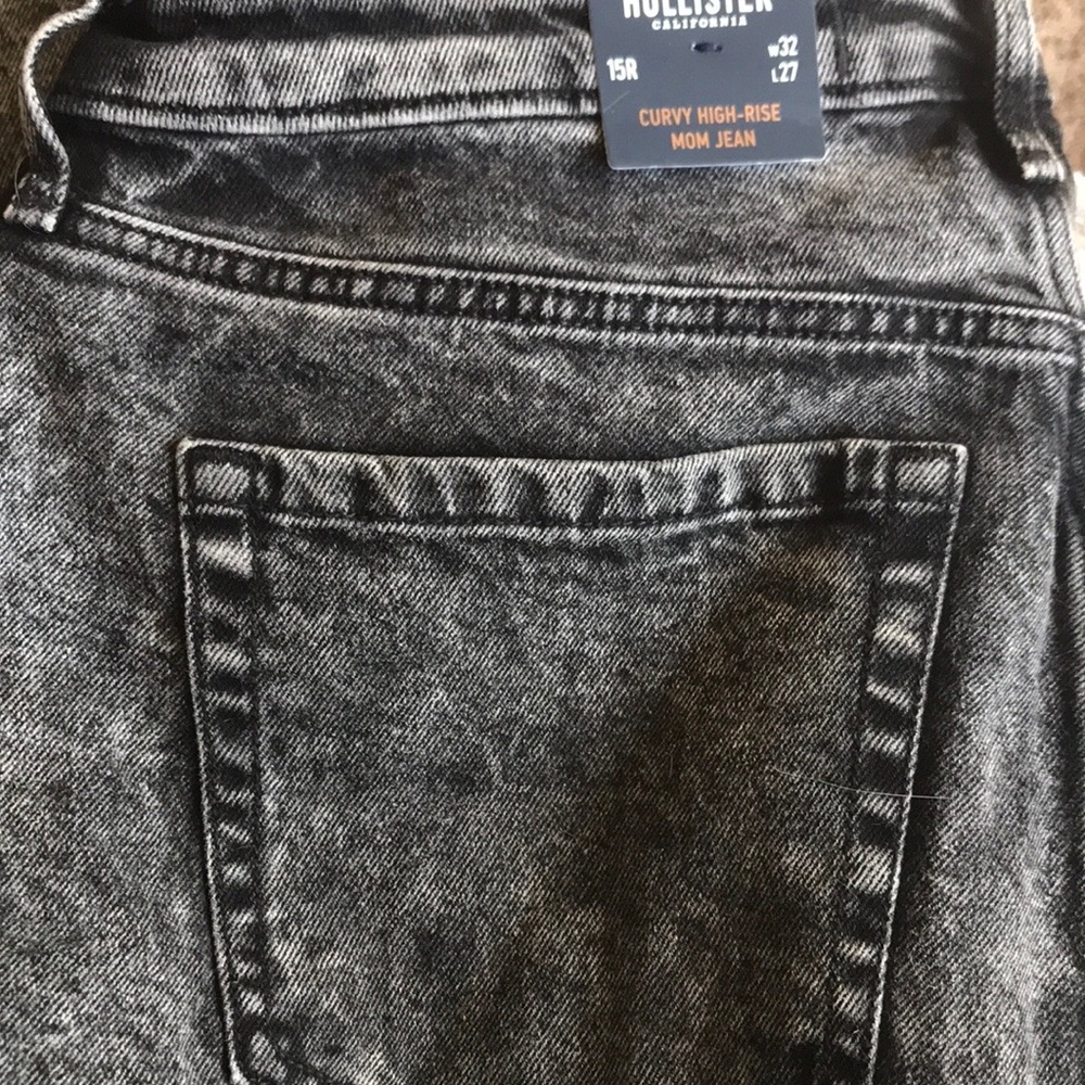 Brand New With Tags Hollister Jeans. 15R W32 L 27 - Picture 1 of 4